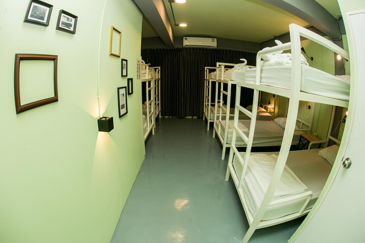 Samsen 8 Hostel Бангкок Экстерьер фото