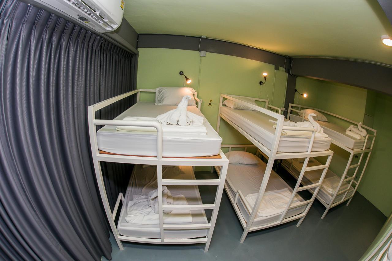 Samsen 8 Hostel Бангкок Экстерьер фото
